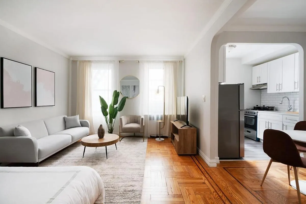 105 -5G Brand New Studio Prime Location Elevator New York